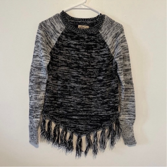 Hollister Sweaters - Hollister Grey Fringe Sweater XS Warm Slouchy Cozy